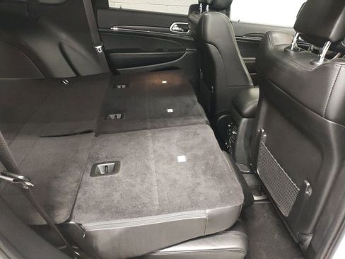 Used 2022 Jeep Grand Cherokee Limited AWD/4WD image 12