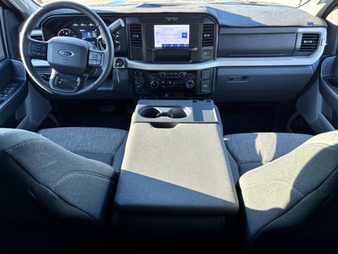 Used 2025 Ford F250 XLT w/ FX4 Off-Road Package image 19