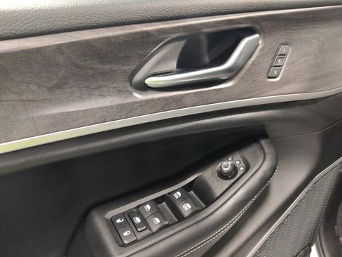 Used 2021 Jeep Grand Cherokee L Limited AWD/4WD image 27