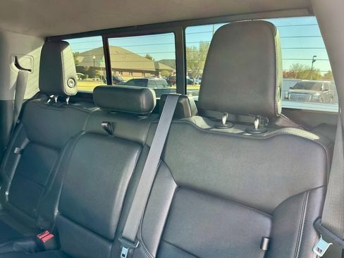 Used 2022 GMC Sierra 1500 Elevation w/ Elevation Premium Package image 33