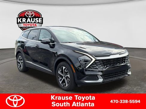 Used 2025 Kia Sportage EX FWD image 3