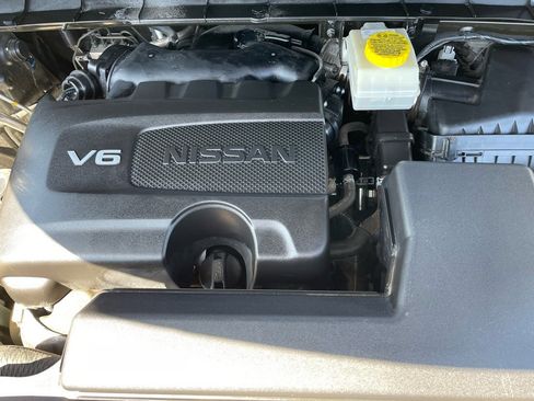 Used 2022 Nissan Pathfinder SV image 31