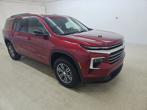 New 2026 Chevrolet Traverse LT w/ Enhanced Driving Package image 12