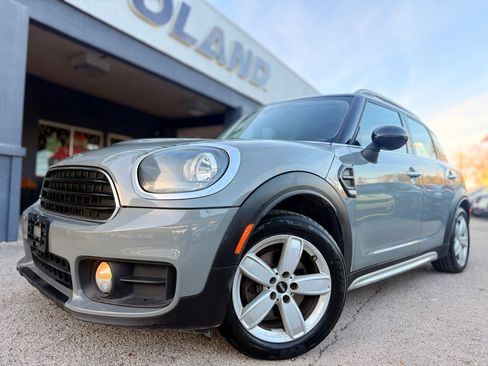 Used 2017 MINI Cooper Countryman image 2