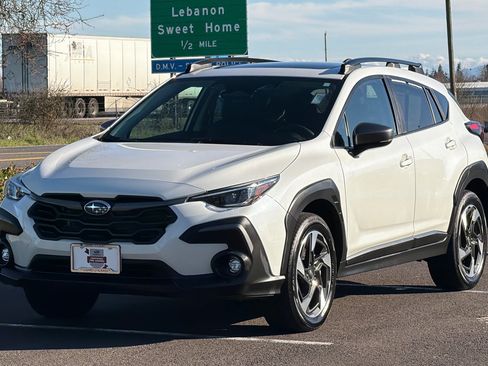 Used 2025 Subaru Crosstrek 2.5i Limited w/ Crosstrek Mirror Package image 8
