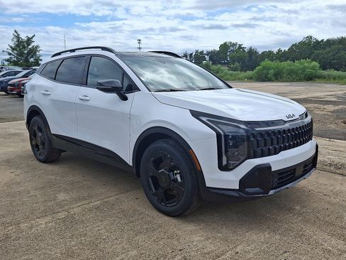 New 2026 Kia Sportage X-Line w/ X-Line Premium Package image 2