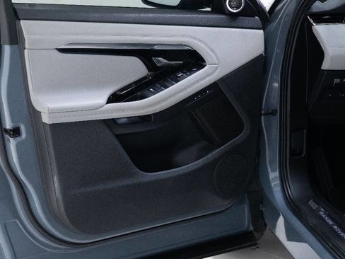 Used 2020 Land Rover Range Rover Evoque First Edition image 22