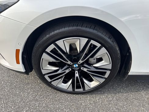 Used 2025 BMW 540i xDrive image 6