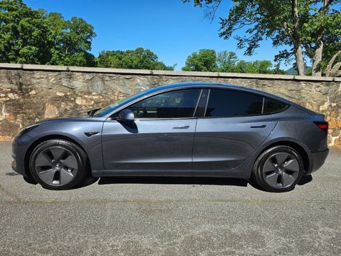 Used 2023 Tesla Model 3 Standard Range RWD image 7