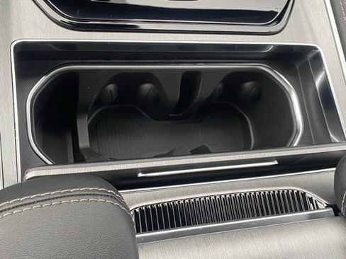 New 2025 Jeep Wagoneer L Series II w/ Convenience Group I image 23