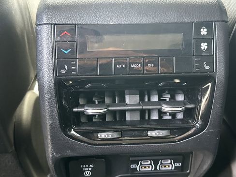 Used 2023 Jeep Grand Cherokee L Limited w/ Rear Seat Video Group I image 26