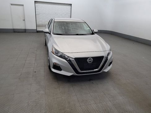 Used 2020 Nissan Altima 2.5 S AWD/4WD image 14