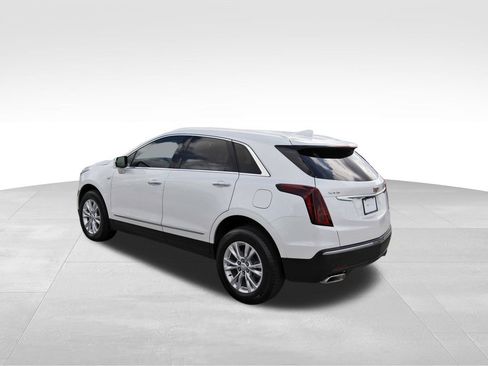Certified 2025 Cadillac XT5 Luxury image 3