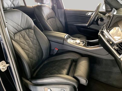 Used 2026 BMW X5 M60i AWD/4WD image 8