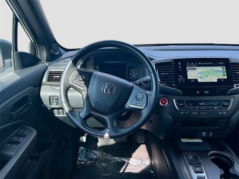 Used 2023 Honda Passport TrailSport image 23