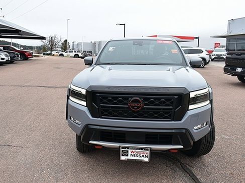 Used 2022 Nissan Frontier PRO-4X w/ Pro-4X Premium Package image 2