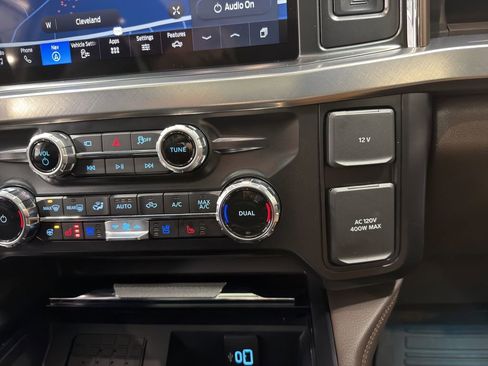 Used 2025 Ford F350 King Ranch w/ Chrome Package image 37