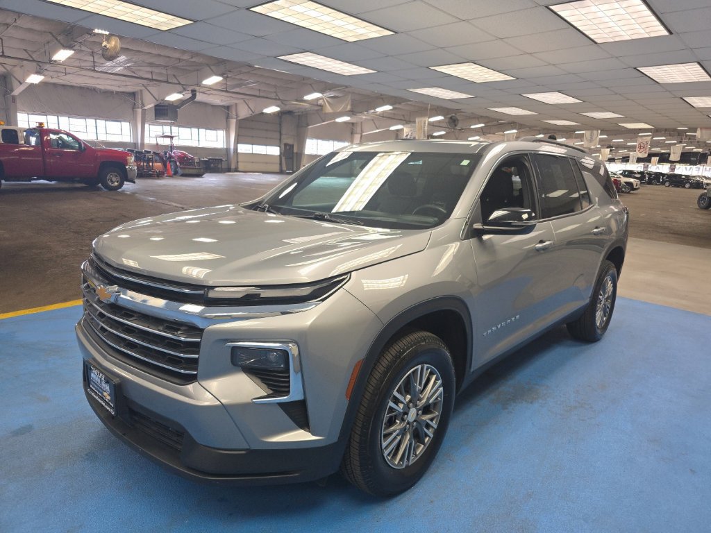 Certified 2026 Chevrolet Traverse LT FWD image 6