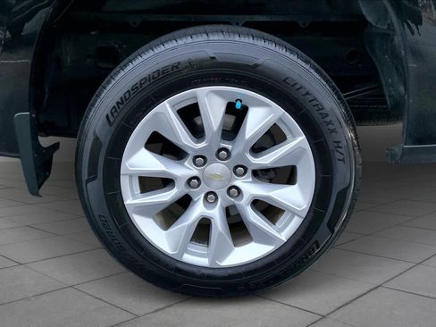 Used 2020 Chevrolet Silverado 1500 Custom w/ Custom Value Package image 10