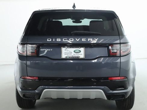 Used 2025 Land Rover Discovery Sport S image 7