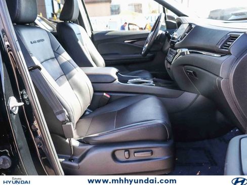 Used 2024 Honda Ridgeline Black Edition image 14