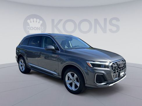 Used 2025 Audi Q7 2.0T Premium w/ Convenience Package AWD/4WD image 10