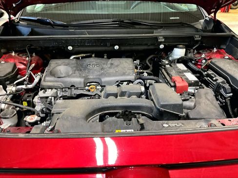 Used 2023 Toyota RAV4 XLE Premium image 30