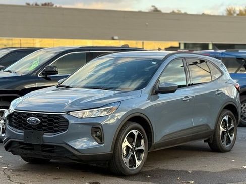 Certified 2025 Ford Escape ST-Line Elite image 31