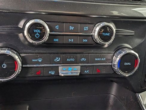 Certified 2022 Ford F150 XLT w/ Equipment Group 302A High image 26