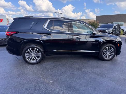 Used 2023 Chevrolet Traverse High Country AWD/4WD image 6