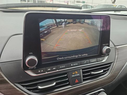 Used 2024 Nissan Altima 2.5 SV image 22