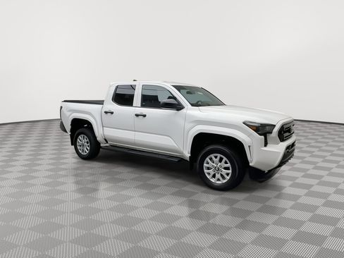 Used 2024 Toyota Tacoma SR RWD image 36