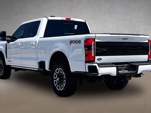 Used 2025 Ford F250 Platinum w/ FX4 Off-Road Package AWD/4WD image 10