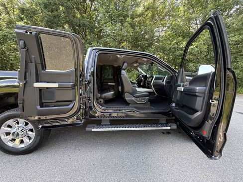 Used 2019 Ford F350 Lariat w/ Chrome Package AWD/4WD image 26