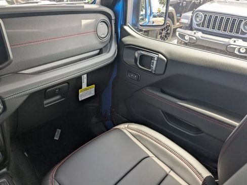 New 2025 Jeep Wrangler Unlimited Rubicon w/ XTREMEE 35" Tire Package image 15