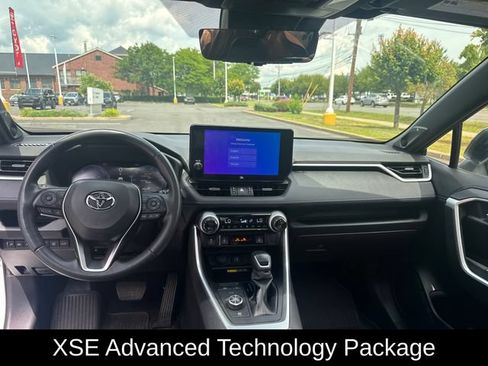 Used 2023 Toyota RAV4 XSE AWD/4WD image 16