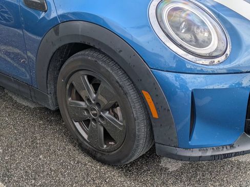 Used 2024 MINI Cooper Convertible w/ Signature Upholstery Package FWD image 6