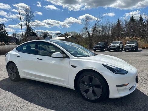 Used 2021 Tesla Model 3 Long Range image 1