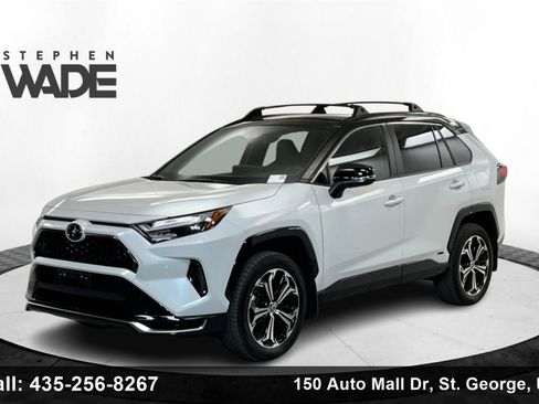 Used 2025 Toyota RAV4 XSE w/ Premium Package image 1