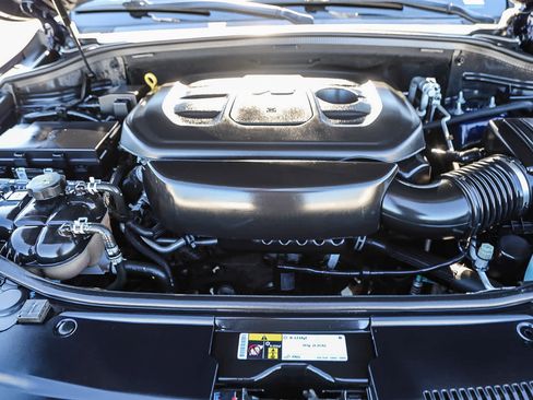 Used 2017 Jeep Grand Cherokee Limited image 26