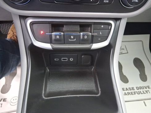 Certified 2023 GMC Terrain SLE w/ Driver Convenience Package image 30