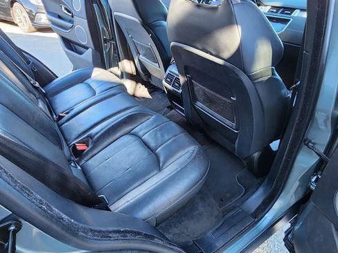 Used 2017 Land Rover Range Rover Evoque SE Premium image 14