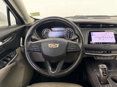 Used 2019 Cadillac XT4 Premium Luxury w/ Cold Weather Package FWD image 28