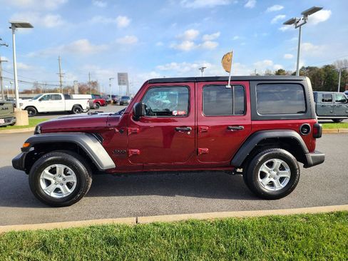 Used 2021 Jeep Wrangler Unlimited Sport image 18