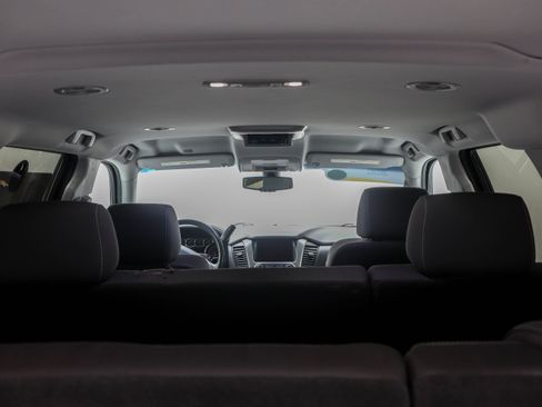 Used 2016 Chevrolet Suburban LS AWD/4WD image 13