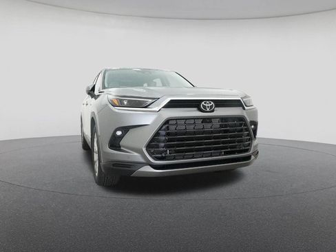 New 2026 Toyota Grand Highlander Limited image 30