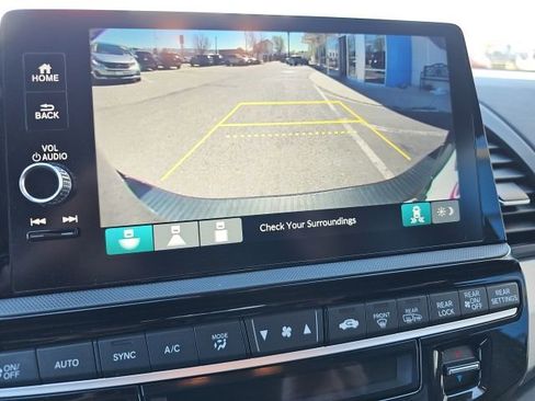 Used 2025 Honda Odyssey Sport-L image 16