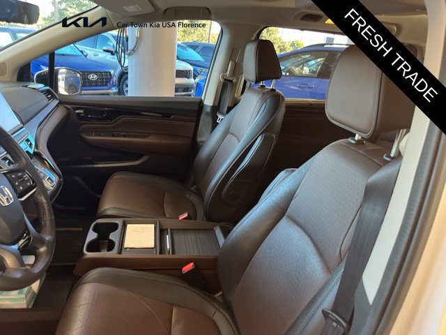 Used 2025 Honda Odyssey Elite image 5