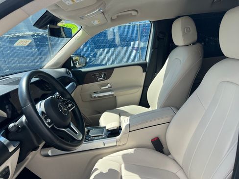 Used 2022 Mercedes-Benz GLB 250 image 19