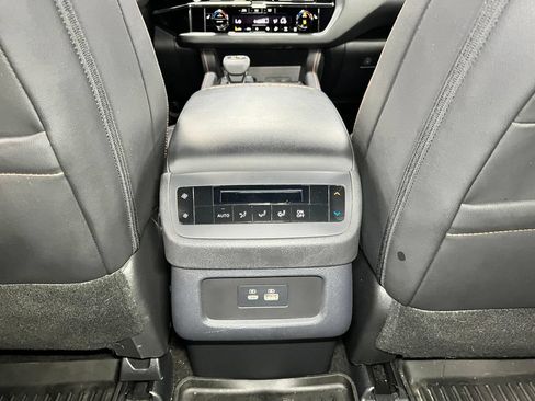Used 2024 Nissan Pathfinder Rock Creek AWD/4WD image 18